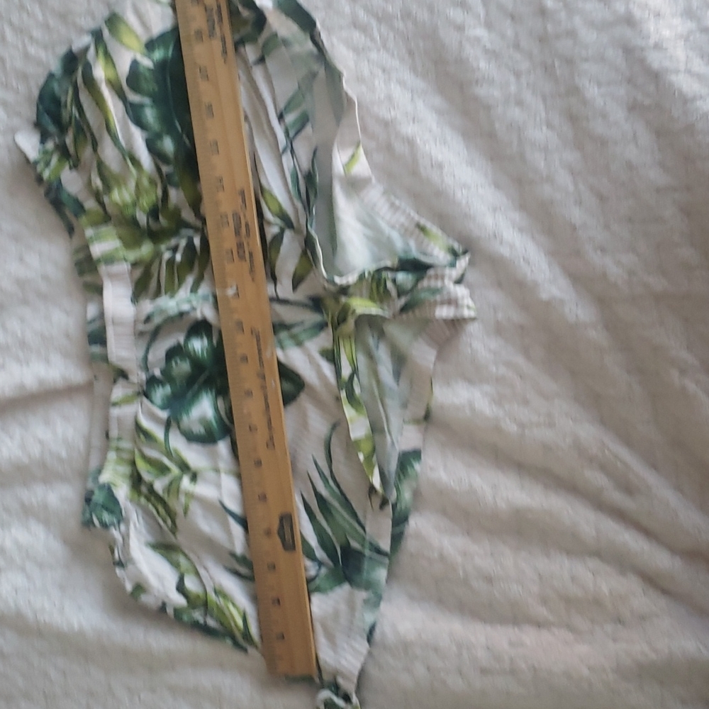 Lounge Set, Size Small - Picture 11 of 14